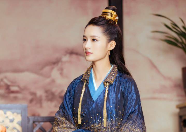 演員李齡，與自然美景的邂逅與內(nèi)心寧靜之旅
