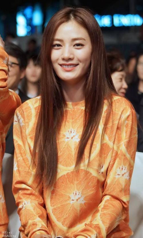 韓國女明星的心靈之旅，自然美景探尋與內(nèi)心平靜的追尋