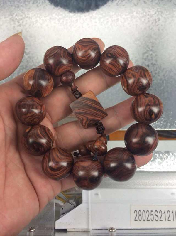 海南黃花梨當(dāng)前價格全面指南，最新行情解析與深度解讀
