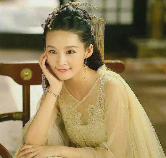 荊小八在楚喬傳中的熱血演繹，傳奇演員展現(xiàn)角色魅力！
