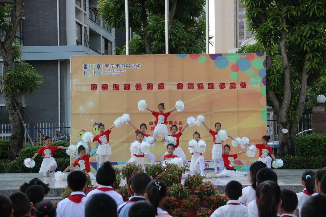 廣西南寧最新招聘信息匯總，啟程職場(chǎng)，自信閃耀在變化與學(xué)習(xí)的浪潮中