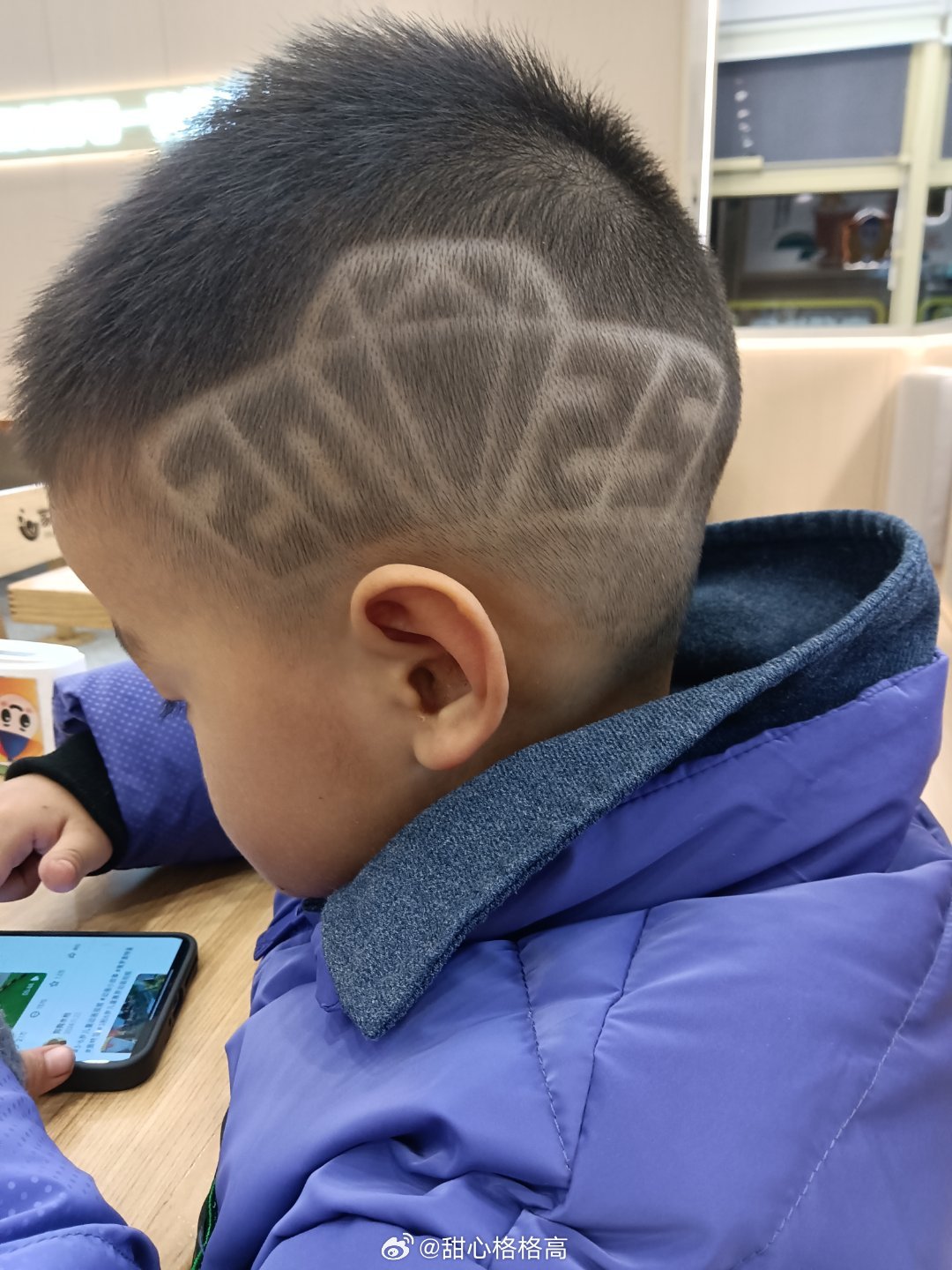 小杰的潮流之旅，最新兒童發(fā)型男的友情故事與發(fā)型風(fēng)采