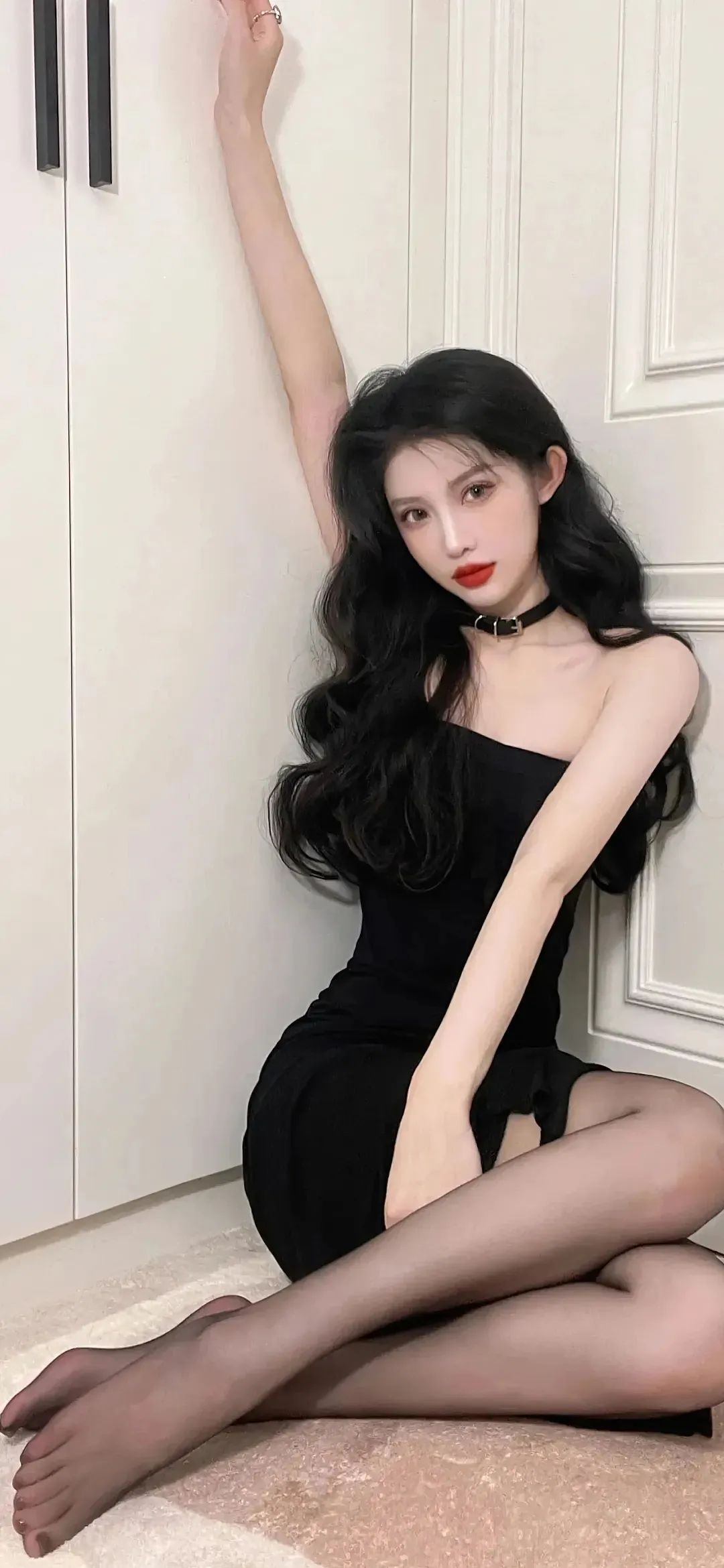 時(shí)尚美女圖片精選，最新潮流盡收眼底