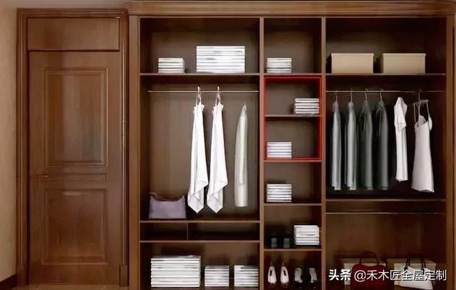 最新衣柜格局揭秘，探索秘密，感受溫馨故事
