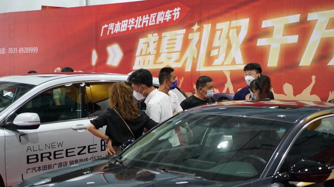 濟(jì)南最新車展，汽車行業(yè)盛宴全景呈現(xiàn)