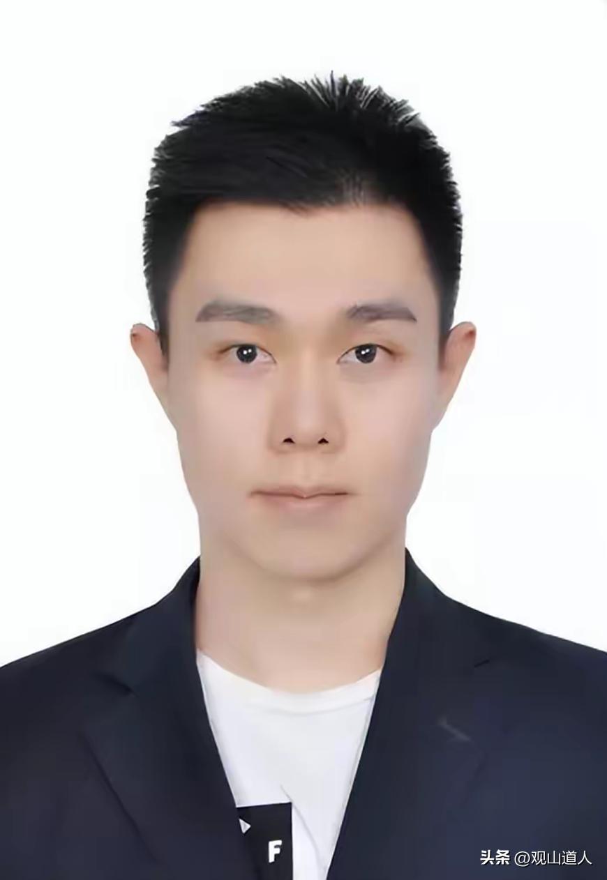 北大女生時(shí)尚搭配與技能提升，最新時(shí)尚包款指南